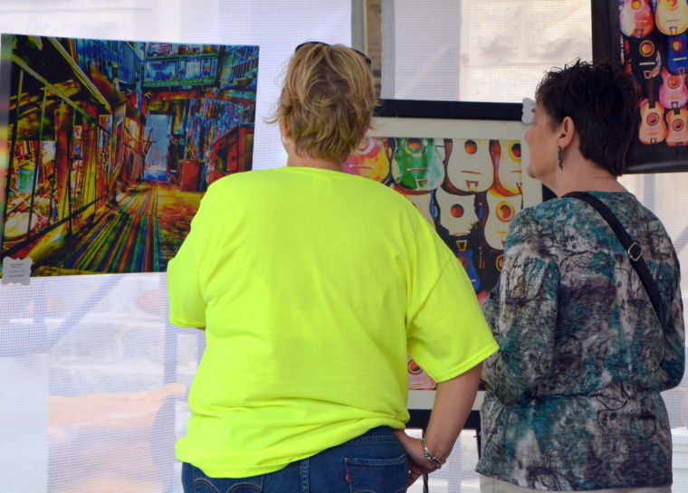 Art & Wine on the Square